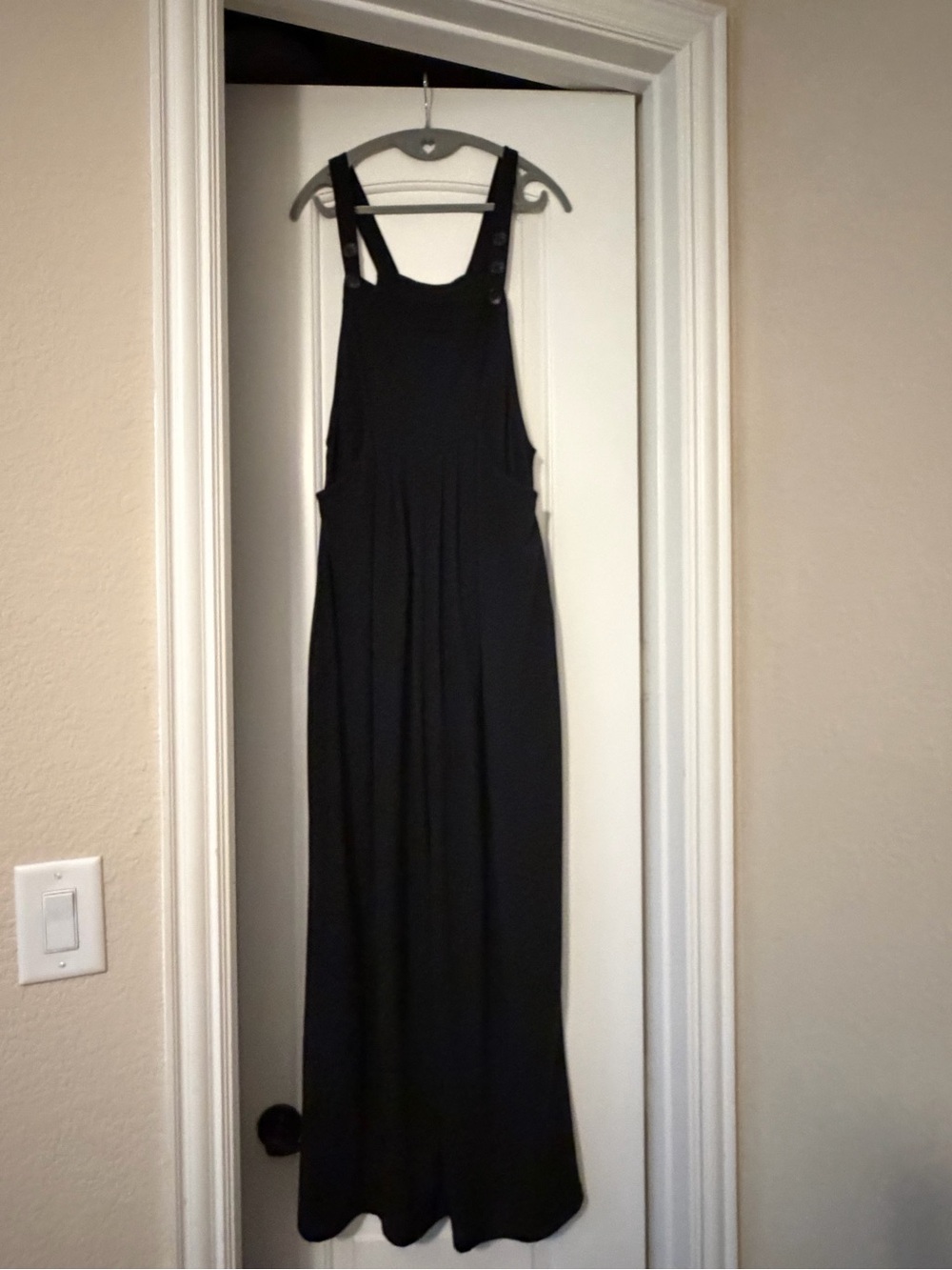 Black Cropped Wide-Leg Jumpsuit with Adjustable Straps